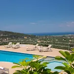 Villa Silencio *