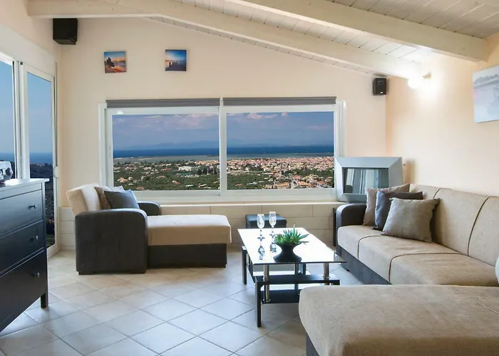 Silencio Lefkada City